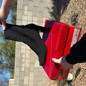 AEROSOLES Black Stretch Ankle Boots
